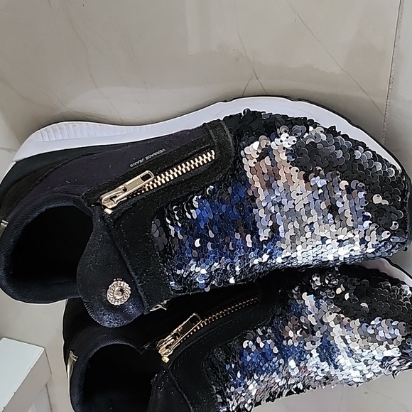 VERSACE JEANS( US6)sequin sneaker,can flip black or silver color. - Picture 7 of 10